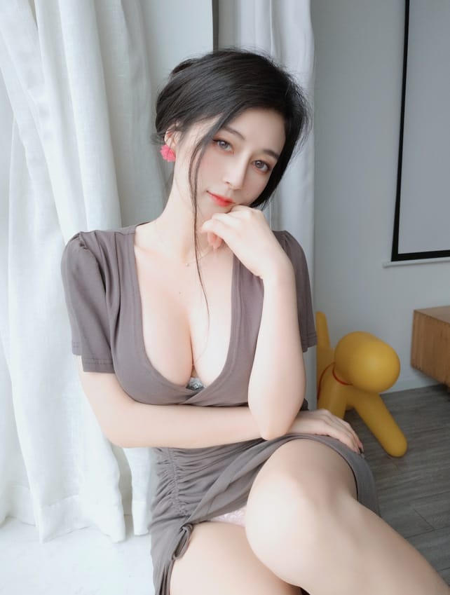 白银81 –NO.095 风情美妇[31P/91MB]