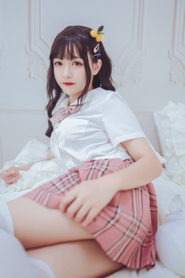 喵糖映画 – VOL.001 过膝白丝[41P370M]