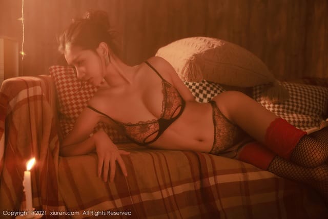 [XIUREN秀人网]2021.12.20 VOL.4357 尹甜甜[60+1P／575MB]