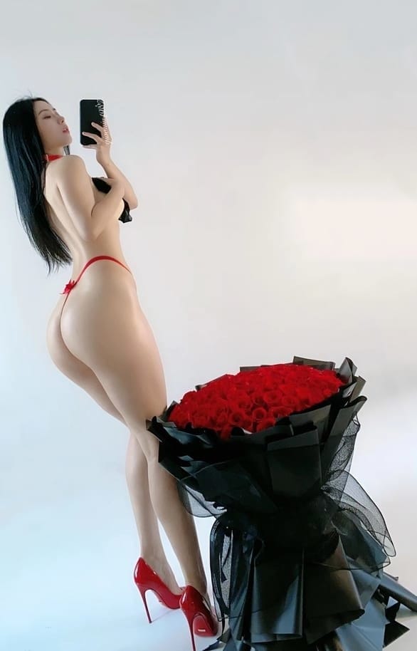 [微密圈]俏妞 –520挚爱献礼[41P2V-267MB]