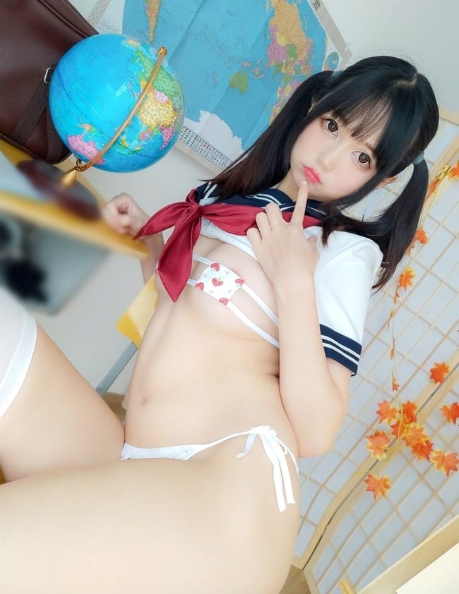 Nagisa魔物喵 – NO.54 转校生 [45P-313MB]