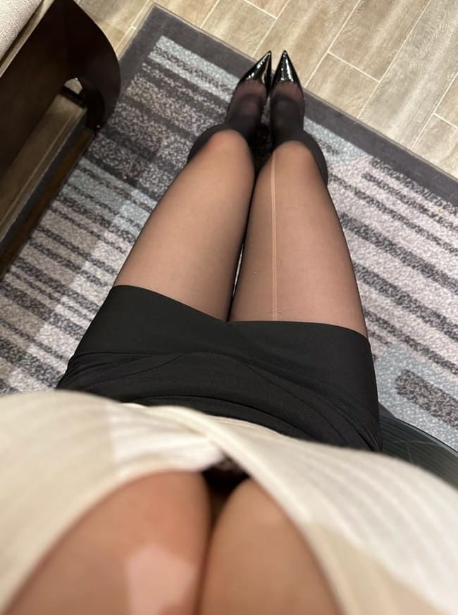 [微密圈]陈大小姐 –黑丝正泰装 [55P-110M]