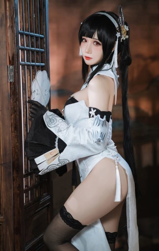 焖焖碳 – NO.28 碧蓝航线 鎮海 白黑礼服 [23P-182M]