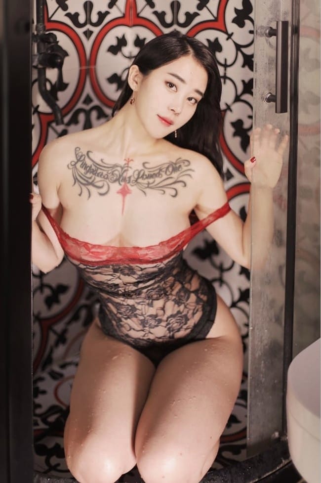 [微密圈]张老师 –透视蕾丝 [20P-37M]