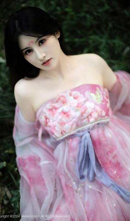 [Xiuren秀人网]2024.09.02 NO.9100 诗诗kiki[70+1P/621MB]