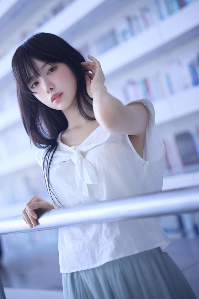 Shika小鹿鹿 – NO.134 图书馆 [16P-294MB]