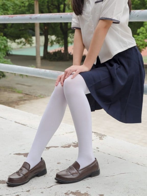 森萝财团 – R15-034 户外白丝秀[102P696M]