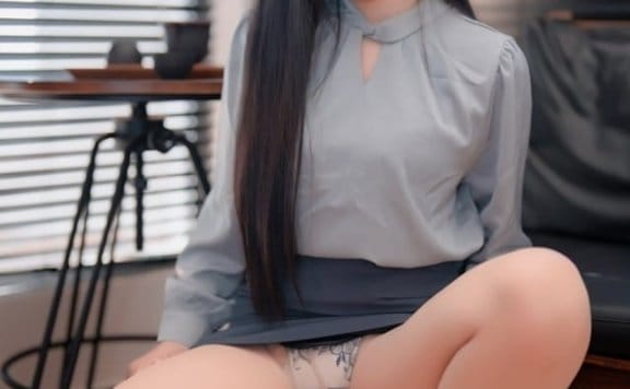 轩萧学姐 – NO.057 蓝裙ol[190P4V-1.49GB]