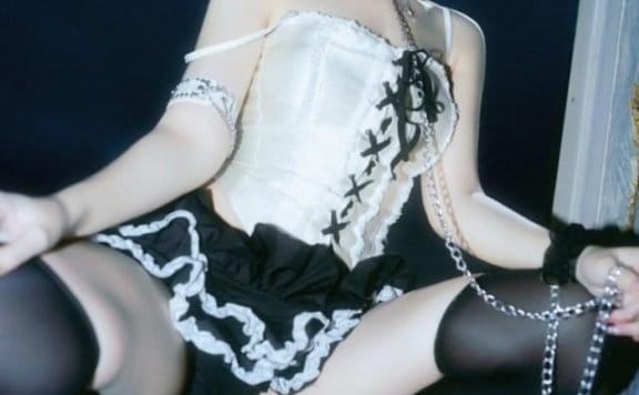 洛桑w伊梓 – NO.14 雨后天台 [35P-694MB]