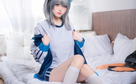 九柒喵 – 体操服白子 [17P 67MB]