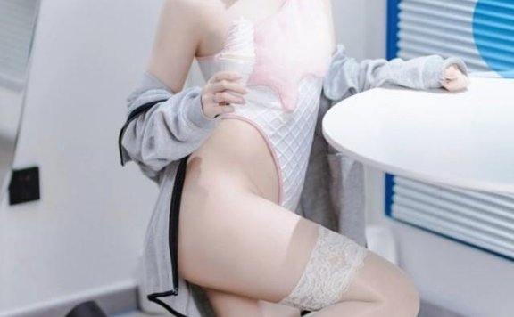 洛桑w伊梓 – NO.19 甜筒 [40P-249MB]