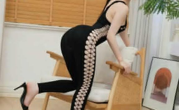 [Xiuren秀人网]2025.07.18 NO.10560 汁汁[51+1P/588MB]